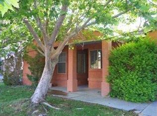 1672 Twinberry Dr NE, Rio Rancho, NM 87144