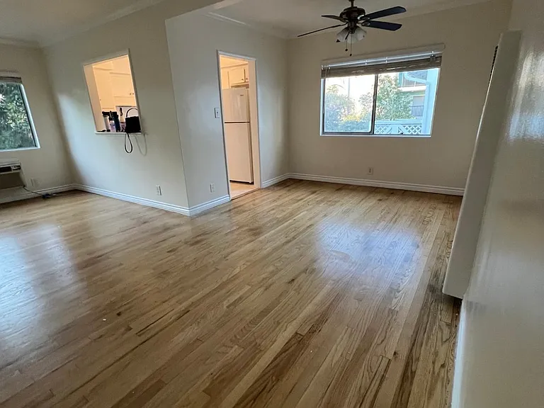 5115 Coldwater Canyon Ave #4 — Photo 11
