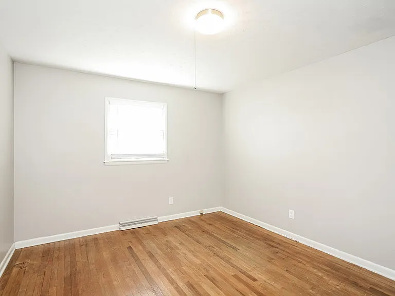 7605 Kimberly Dr — Photo 13