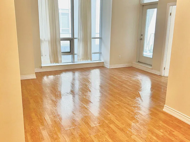 761 Bay St #204 — Photo 17
