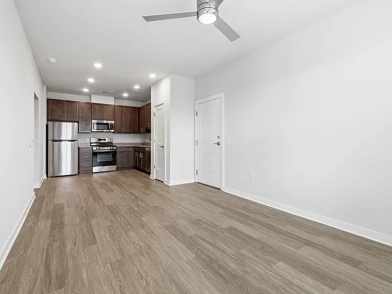 The Warwick at Foundry Creek — Photo 15