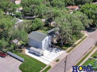 1306 Knox St, Lincoln, NE 68521