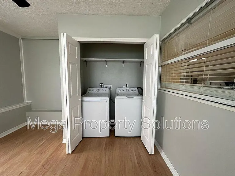 104 W Brentridge Dr #1 — Photo 24