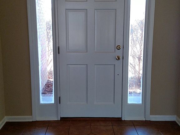 2nd image of 2601 Mayfield St