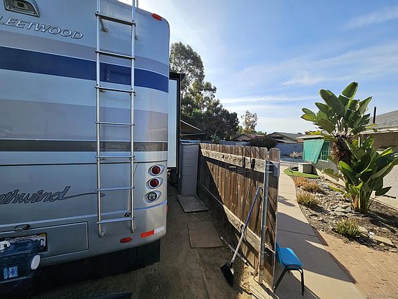 5th image of 1434 Carly Ct