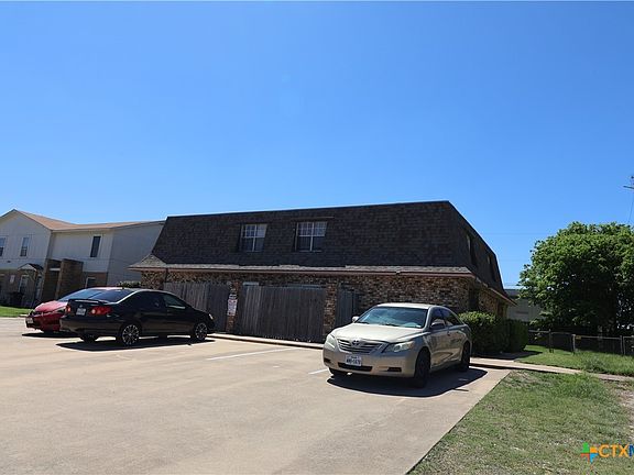 3rd image of 3906 Charolais Dr