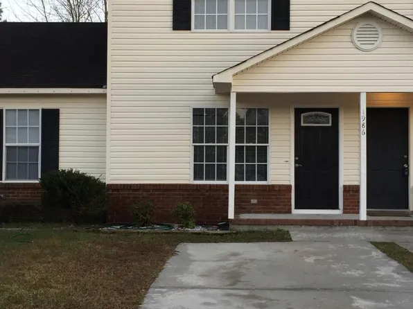 1986 Brandymill Ln, Jacksonville, NC 28546