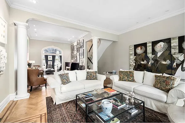 Rented by Douglas Elliman | media 22
