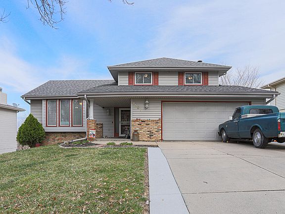 3rd image of 1507 Beechwood Ave
