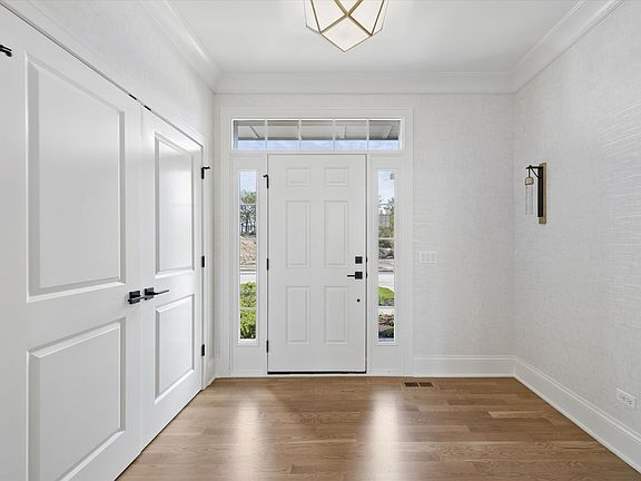 2nd image of 6212 Flagg Creek Ln