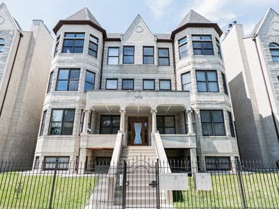 3976 S Ellis Ave APT 1N, Chicago, IL, 60653