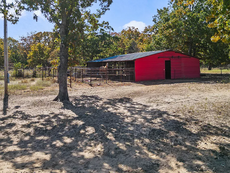 49044 W Highway 66 — Photo 21