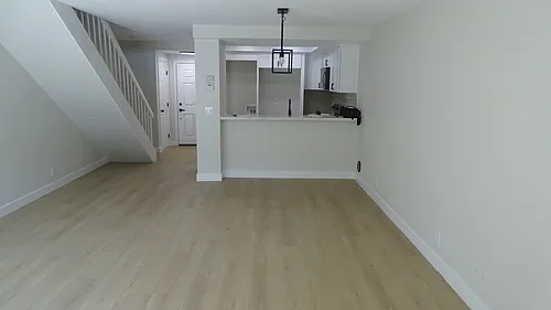 905 S Mountain Ave Photo 1 905 S Mountain Ave Photo 1