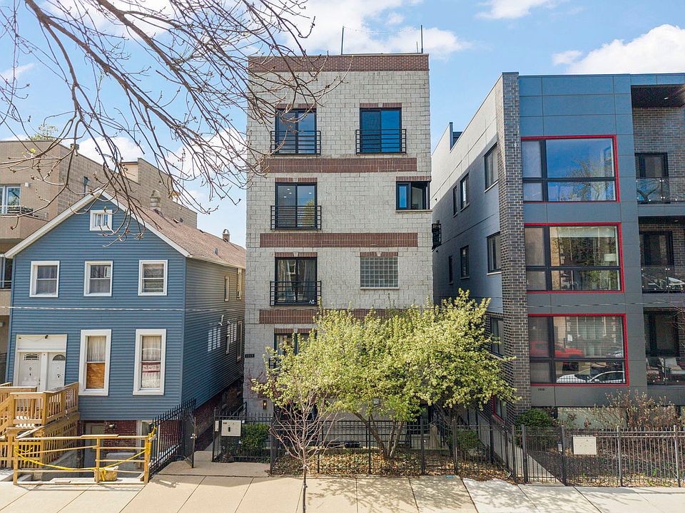 1st image of 1016 N Marshfield Ave APT 3