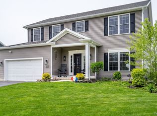 550 Pavement Rd, Lancaster, NY 14086