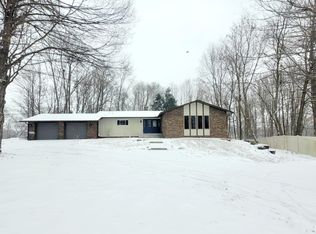 420 Adrian St, Manchester, MI 48158