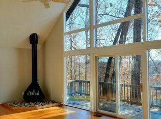 6540 Walhonding Rd, Bethesda, MD 20816