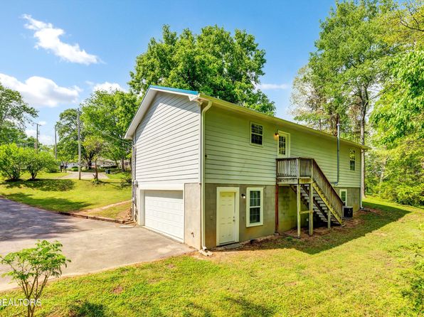 330 Ridgeview Dr, Oliver Springs, TN 37840