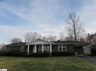 153 Summit Dr, Easley, SC 29640