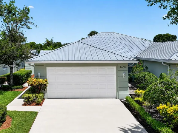 1608 SW Waterfall Blvd, Palm City, FL 34990