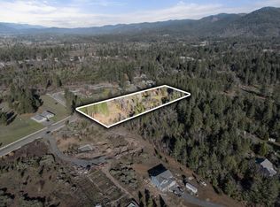 681 Daisy Hill Rd, Cave Junction, OR