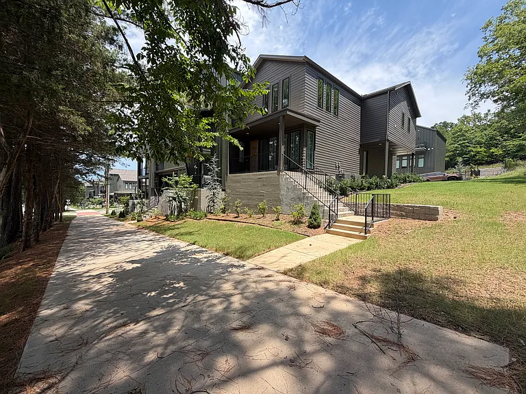 2844 N Old Missouri Rd — Photo 7
