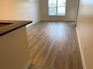 244 Ashley Ave #313, Charleston, SC 29403