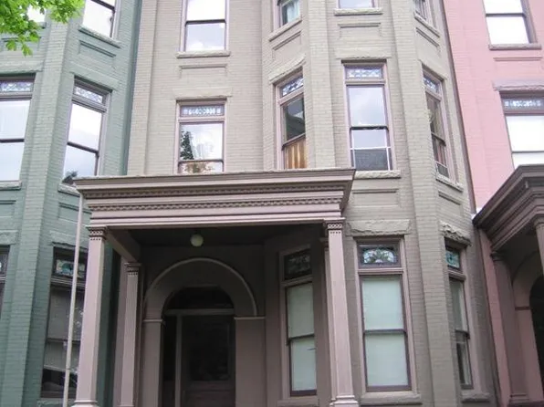 1614 W Grace St #3, Richmond, VA 23220