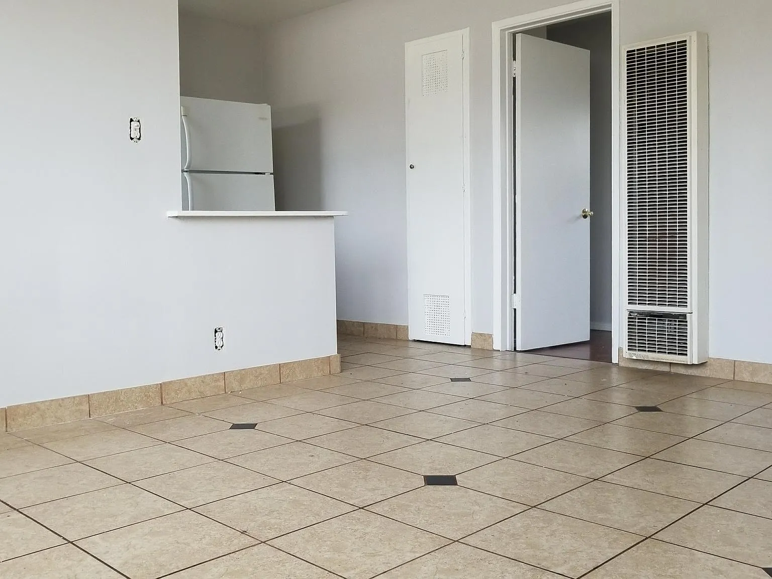 1 bed, 700 sqft, $1,750 — Photo 4