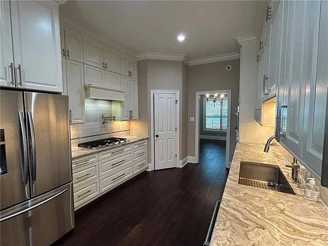 4 bed, 3.5 bath, 3302 sqft, $3,500 — Photo 3