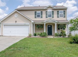 16211 Greybriar Forest Ln, Charlotte, NC 28278