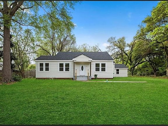 2nd image of 5207 Horseshoe Dr