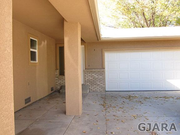 2nd image of 627 Americana Dr