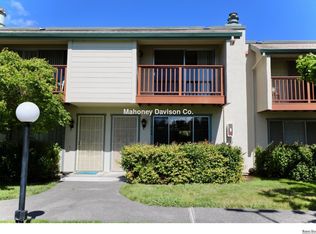 1064 Eleanor Ave, Rohnert Park, CA 94928