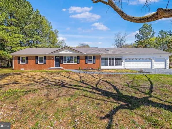 2475 W Denneys Rd, Dover, DE 19904