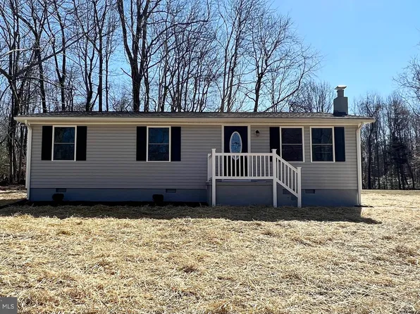 8433 Comorn Rd, King George, VA 22485