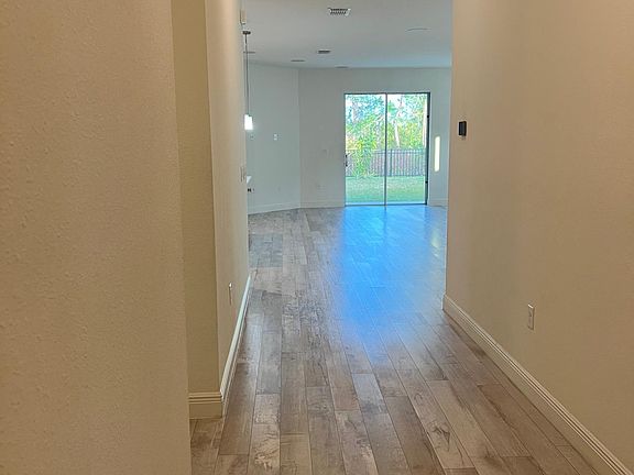 3rd image of 5452 Marylebone Dr