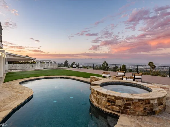 27108 Diamondhead Ln, Rancho Palos Verdes, CA 90275