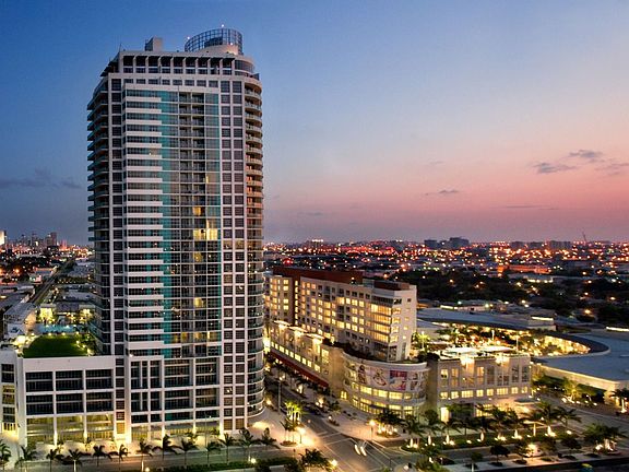 4 Midtown Exterior