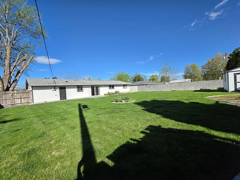 1601 S Yelm St — Photo 19