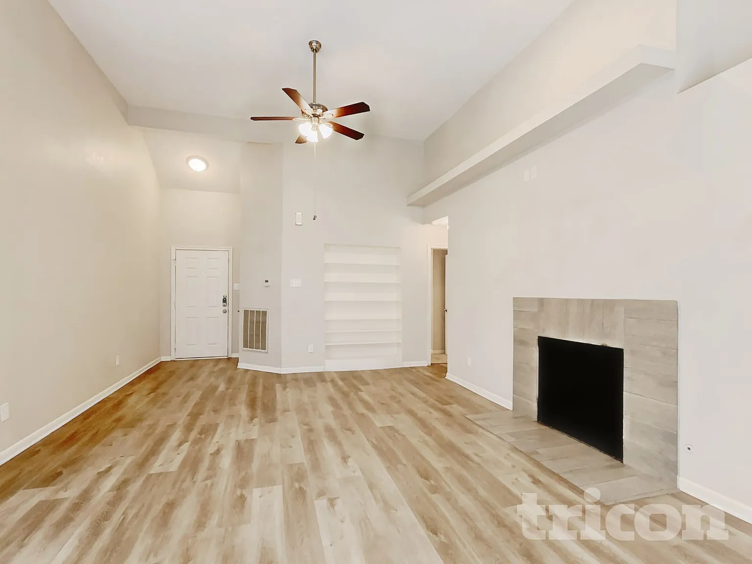 212 Sunset Drive Glenn Heights TX — Photo 3