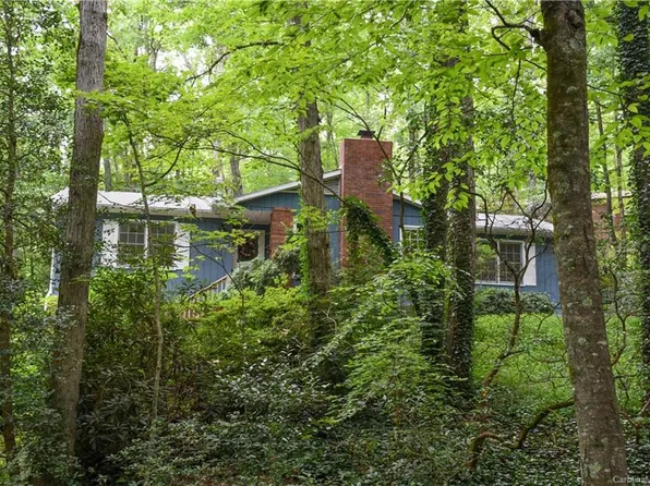 188 Haywood Knolls Dr, Hendersonville, NC 28791