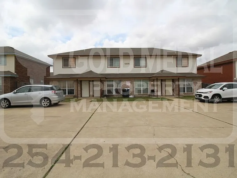 4205 Alan Kent Dr — Photo 1