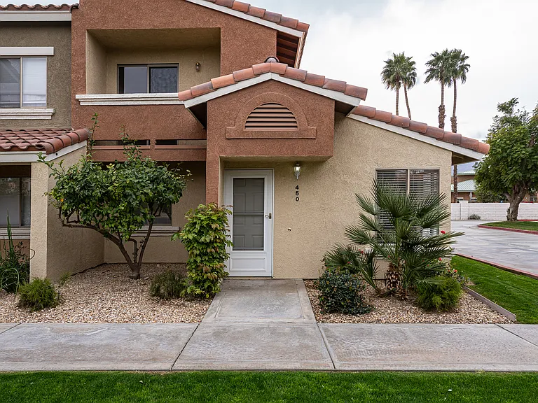 450 Tava Ln — Photo 37