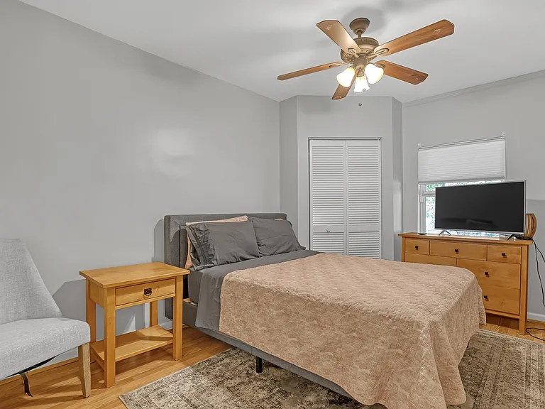 10780 Anderson Ln — Photo 37
