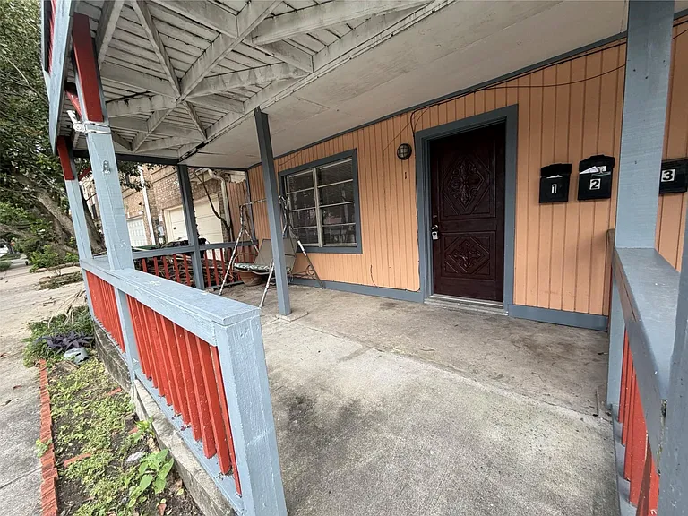 613 Pacific St #1 — Photo 25