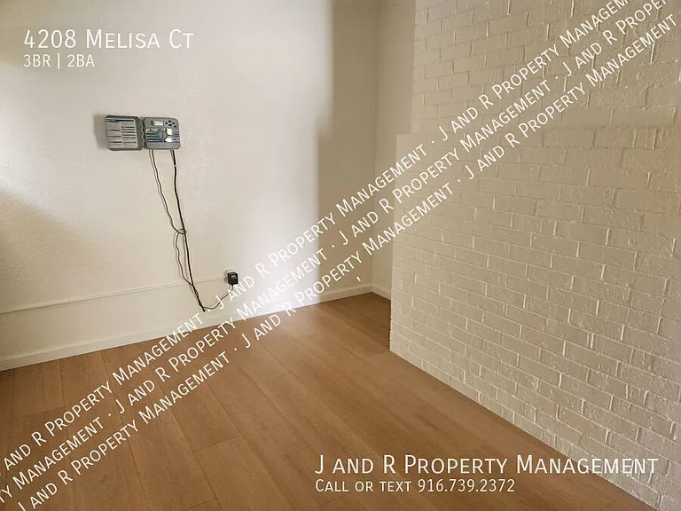 4208 Melisa Ct — Photo 32