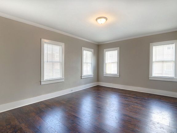 3rd image of 2425 Drayton St #B