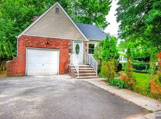 201 Green St, Englewood, NJ 07631