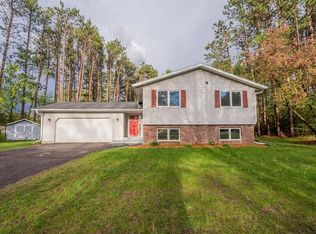 S8117 Carol Ln, Eau Claire, WI 54701
